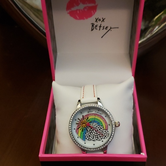 Betsey Johnson Accessories - Betsey Johnson sunshine daydream rainbow white Betsey Johnson Accessories - Betsey Johnson sunshine daydream rainbow white